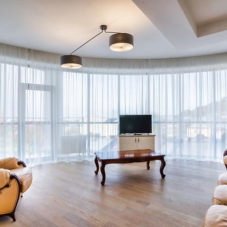 Leogrand Apartments Z Panoramoyu Lvova 外观 照片