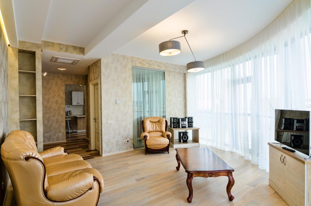 Leogrand Apartments Z Panoramoyu Lvova 外观 照片
