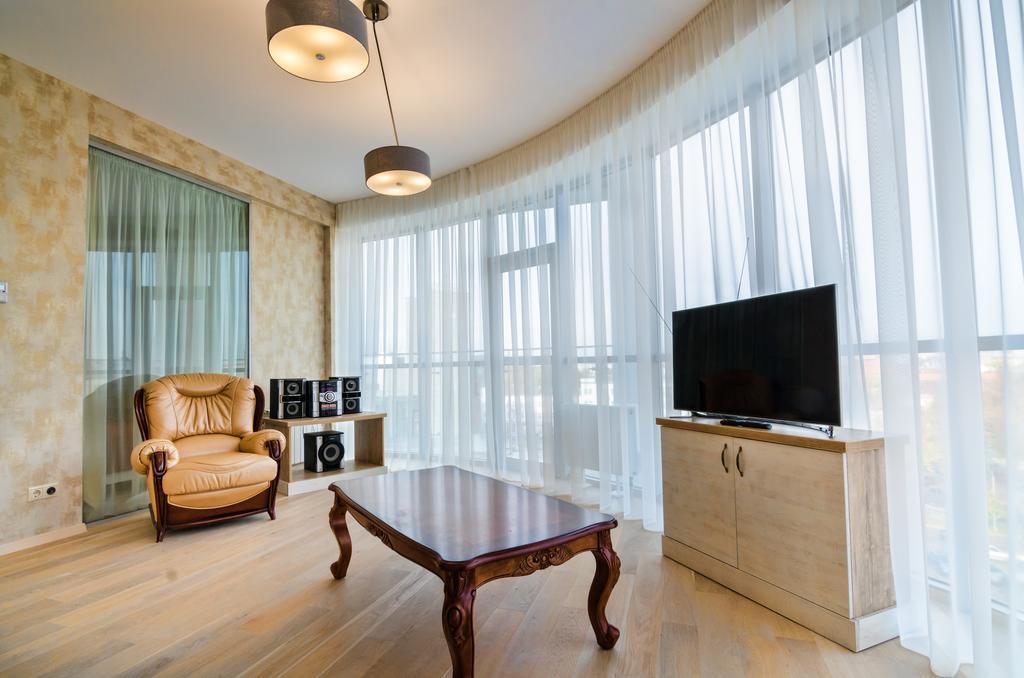 Leogrand Apartments Z Panoramoyu Lvova 外观 照片